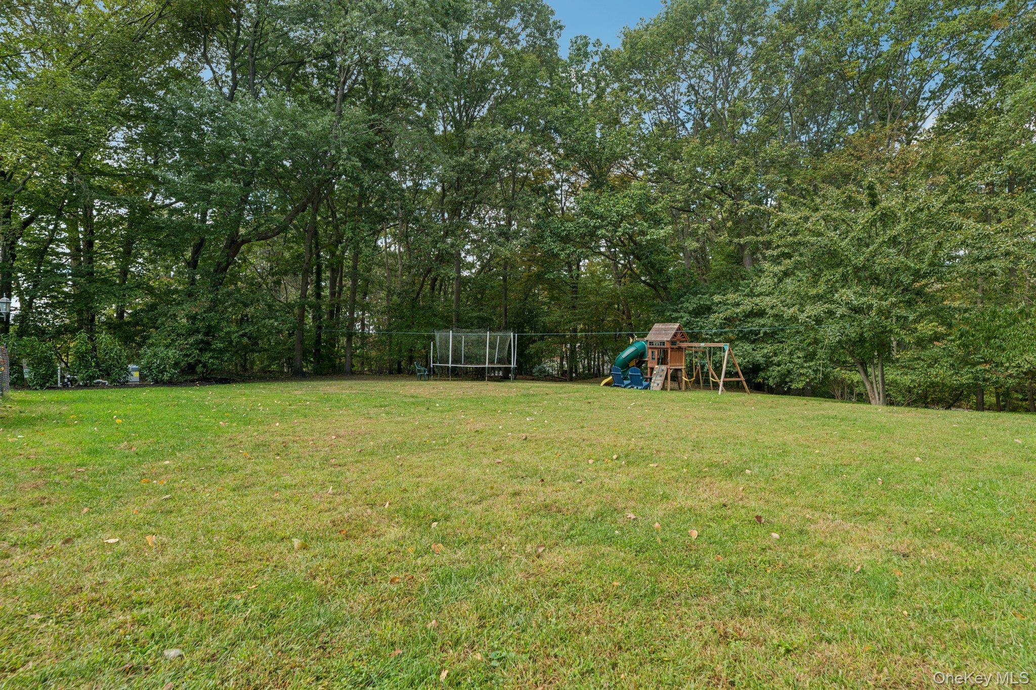 Single Family Hastings  Suffolk County, NY 11768, MLS-920368-42