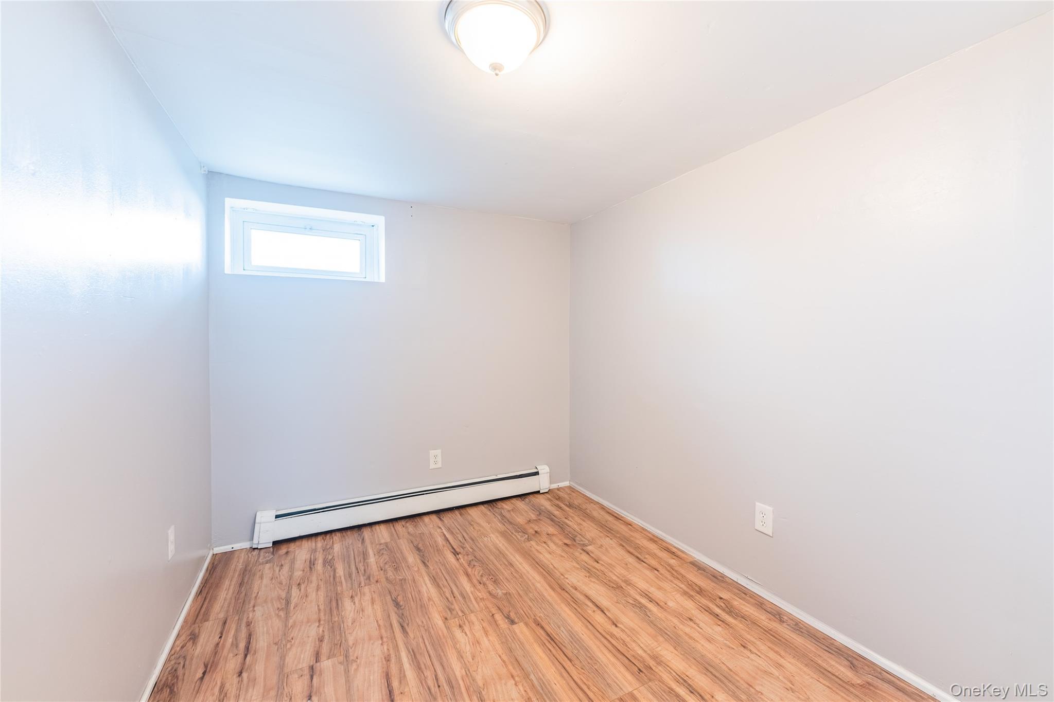 Single Family Raymond  Nassau County, NY 11710, MLS-920374-17