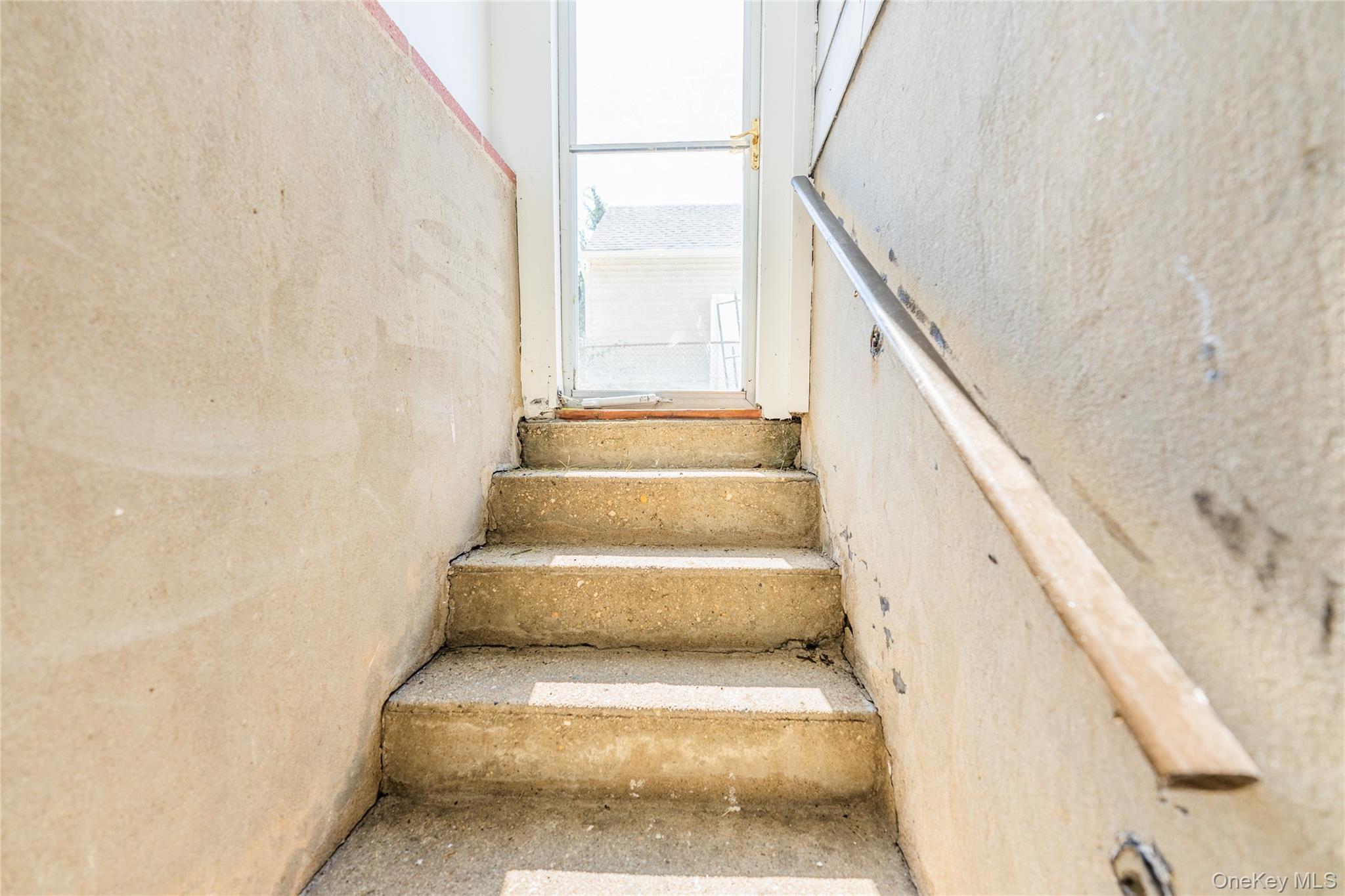 Single Family Raymond  Nassau County, NY 11710, MLS-920374-19