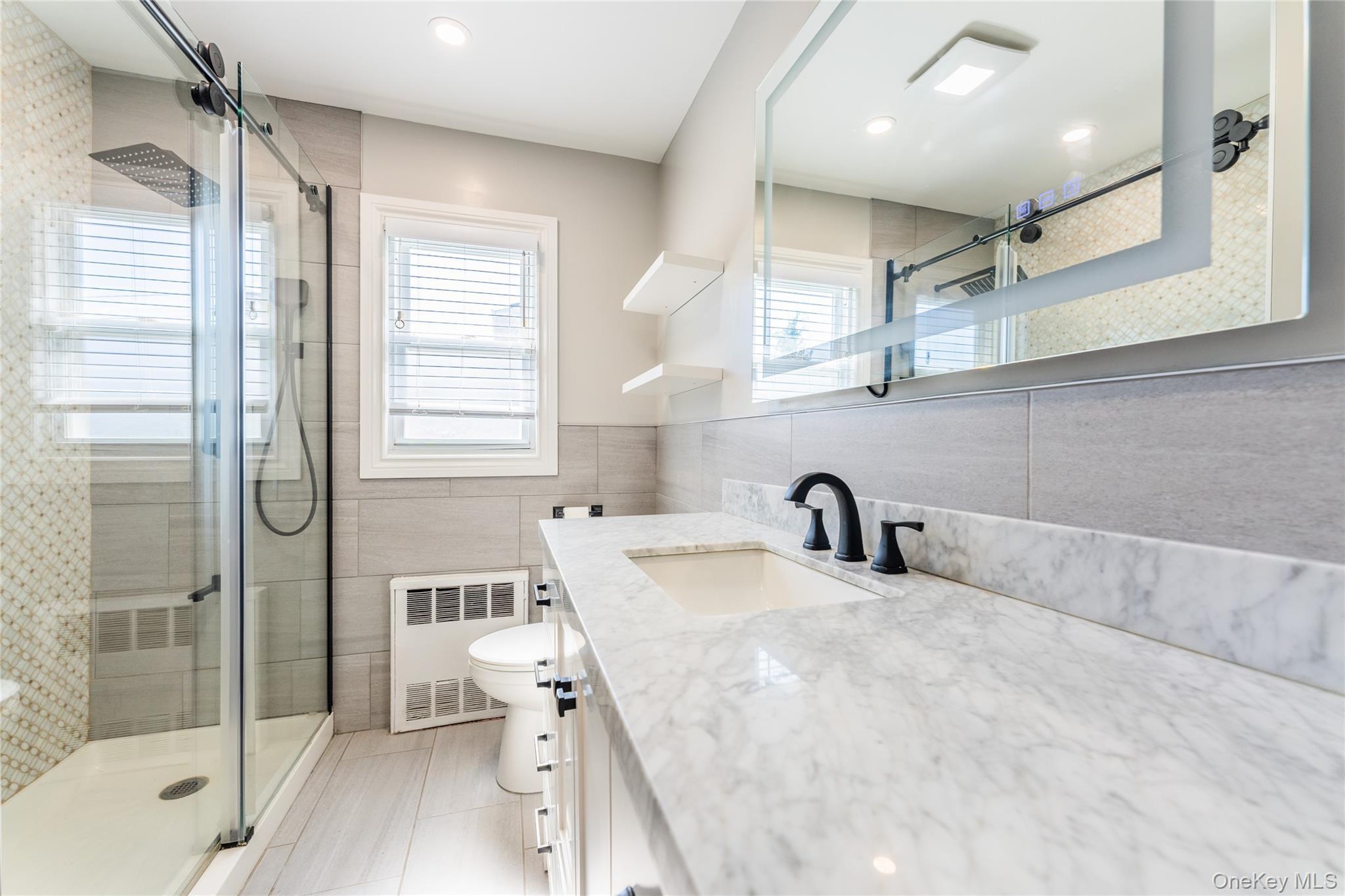 Single Family Raymond  Nassau County, NY 11710, MLS-920374-6