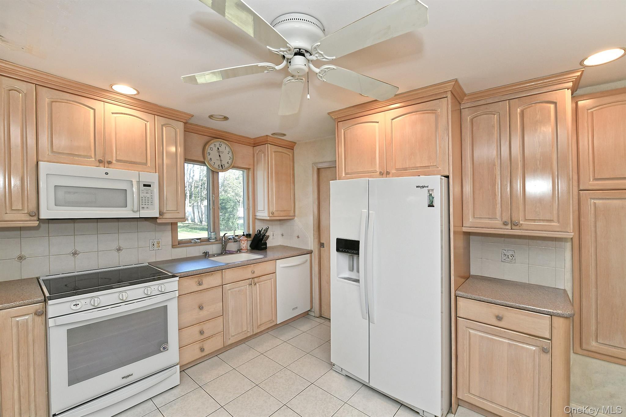 Single Family Burr  Suffolk County, NY 11731, MLS-920403-17