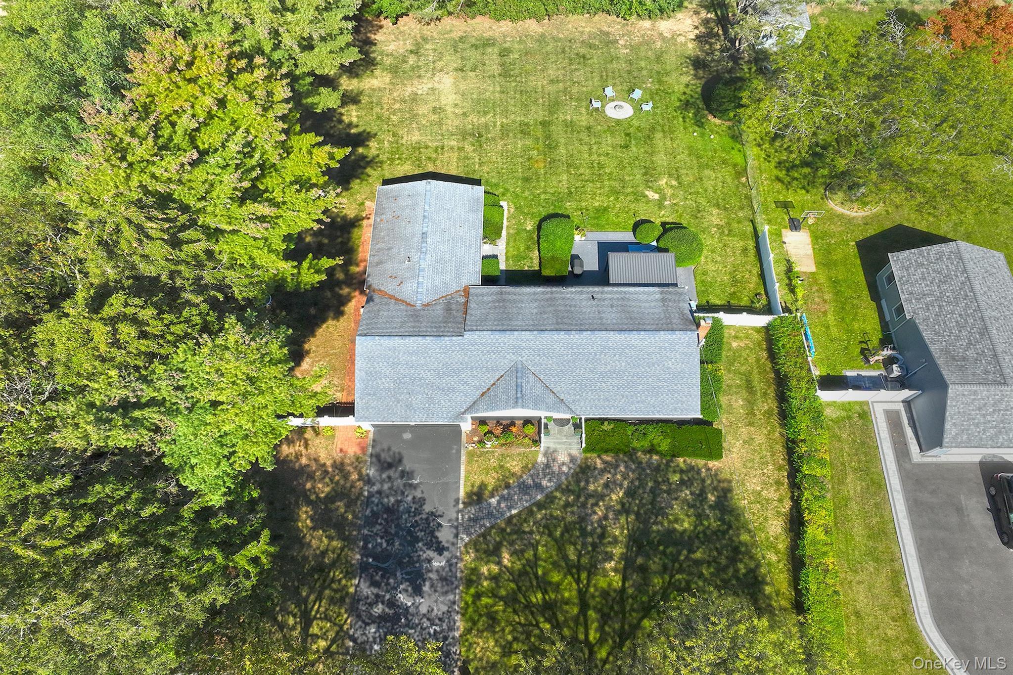 Single Family Burr  Suffolk County, NY 11731, MLS-920403-31