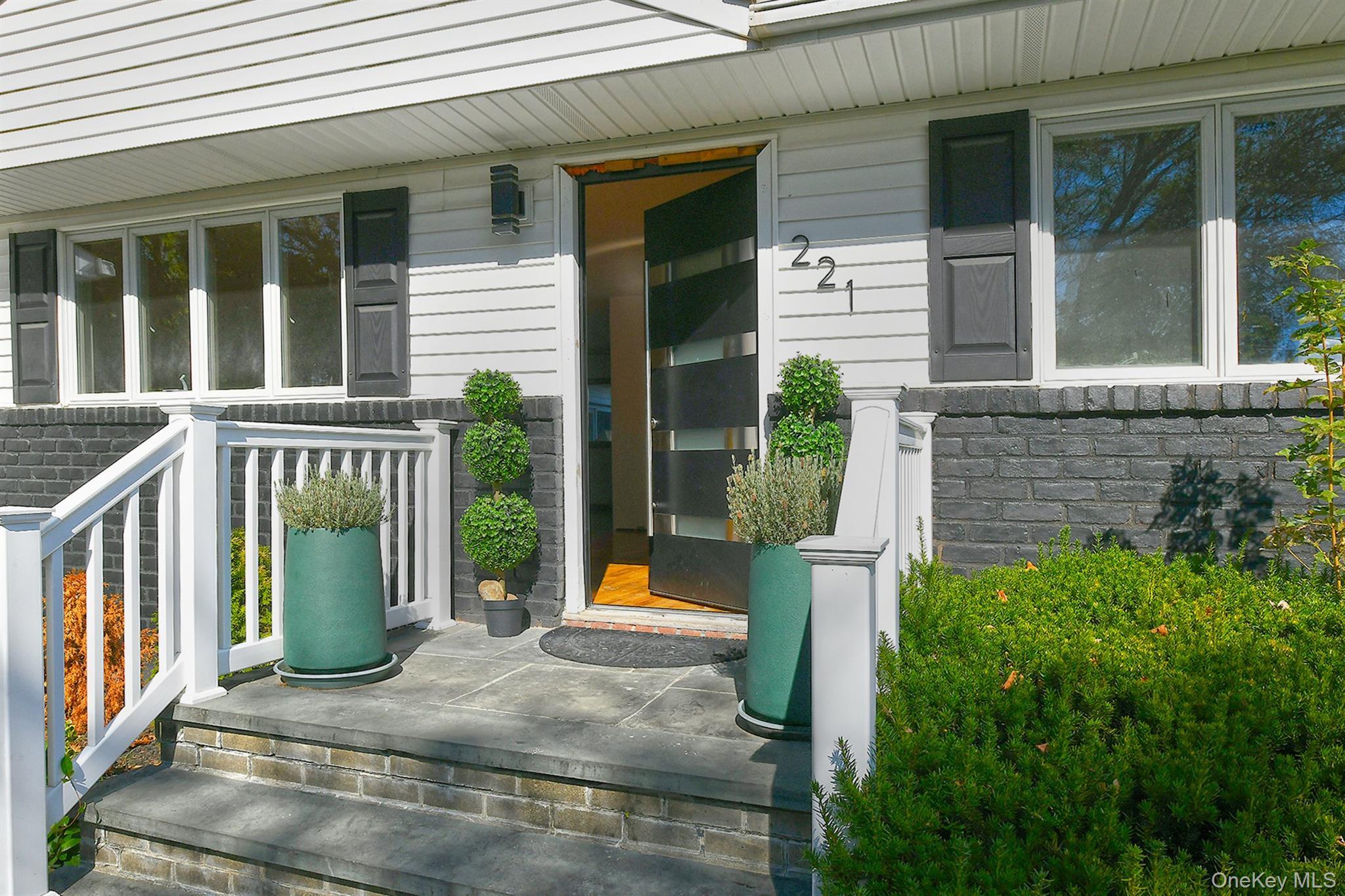 Single Family Burr  Suffolk County, NY 11731, MLS-920403-5