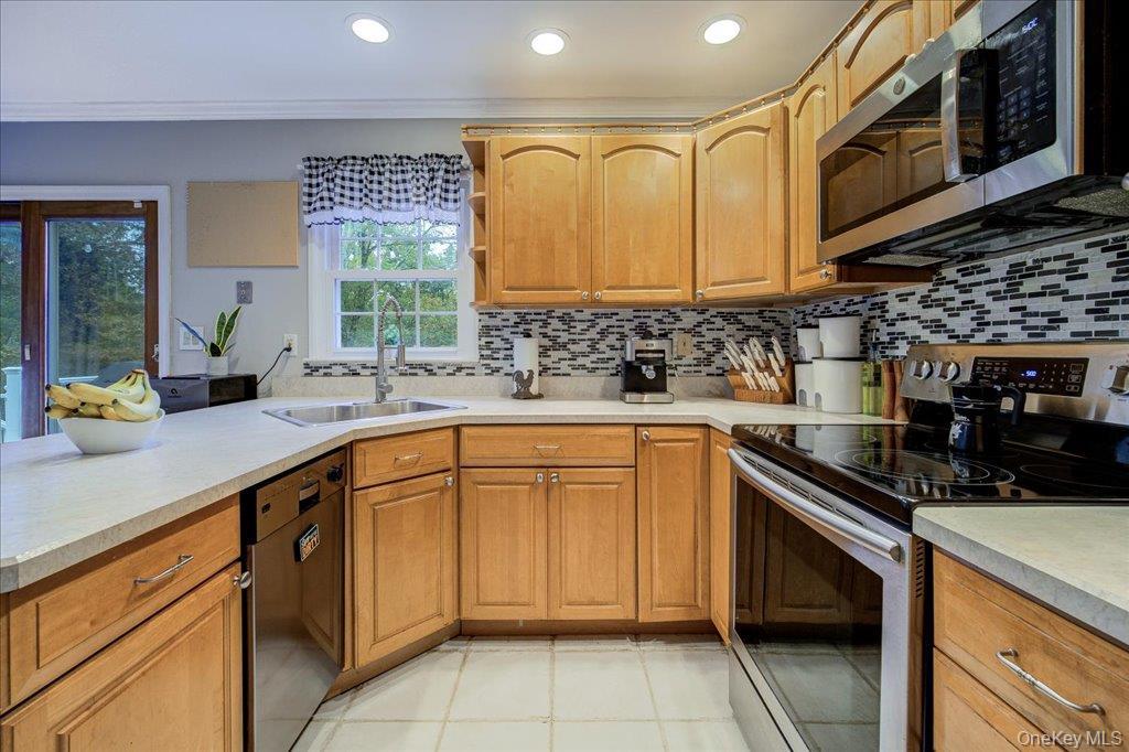 Single Family Jeffrey Putnam County, NY 10512, MLS-920409-15