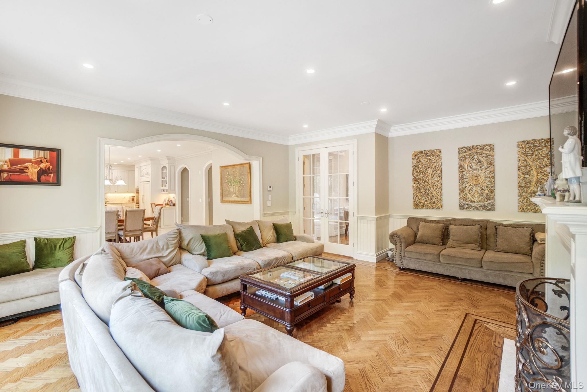 Single Family Norgate Nassau County, NY 11545, MLS-920410-12