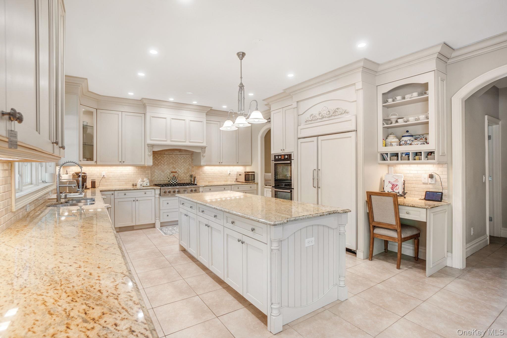 Single Family Norgate Nassau County, NY 11545, MLS-920410-16