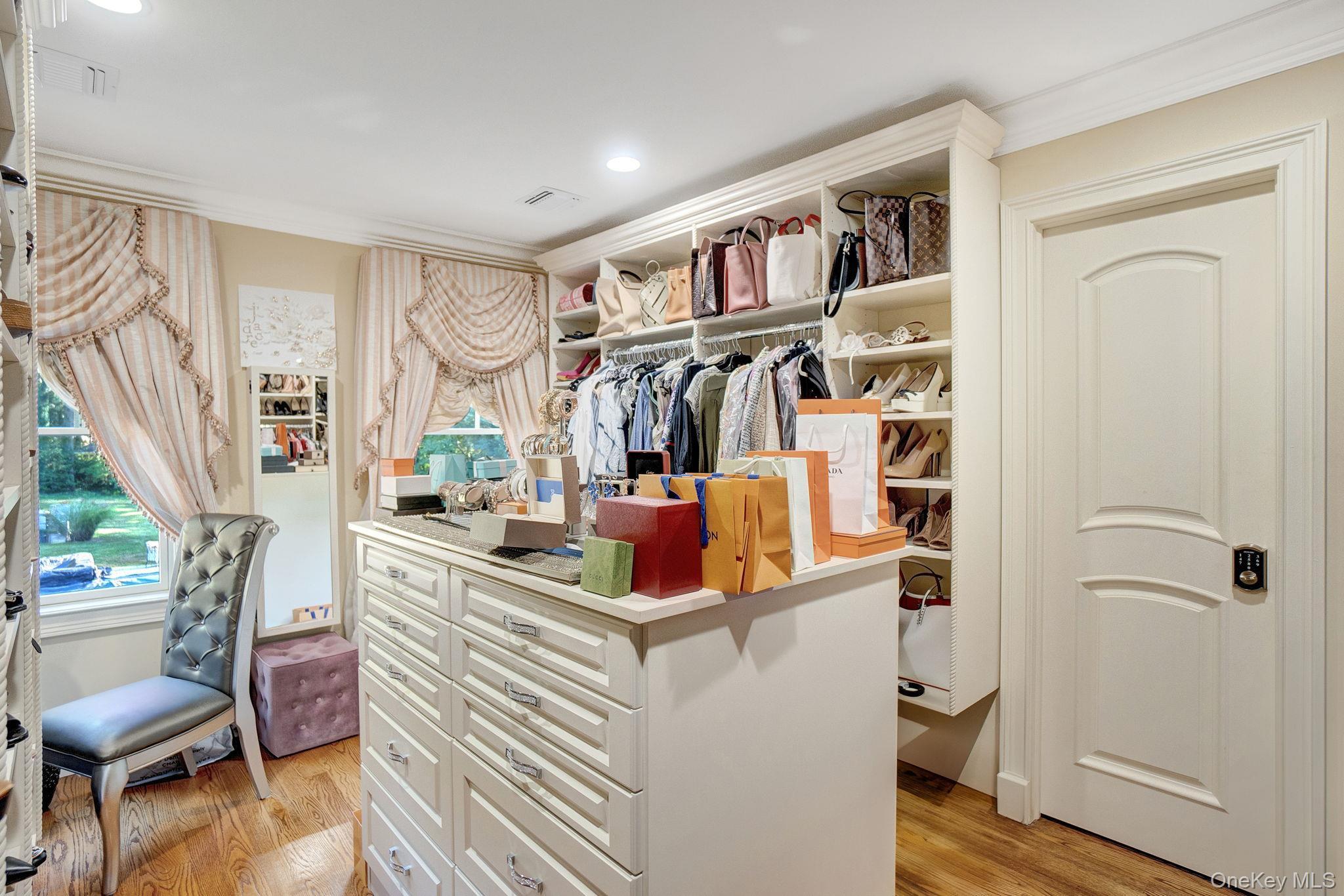 Single Family Norgate Nassau County, NY 11545, MLS-920410-25