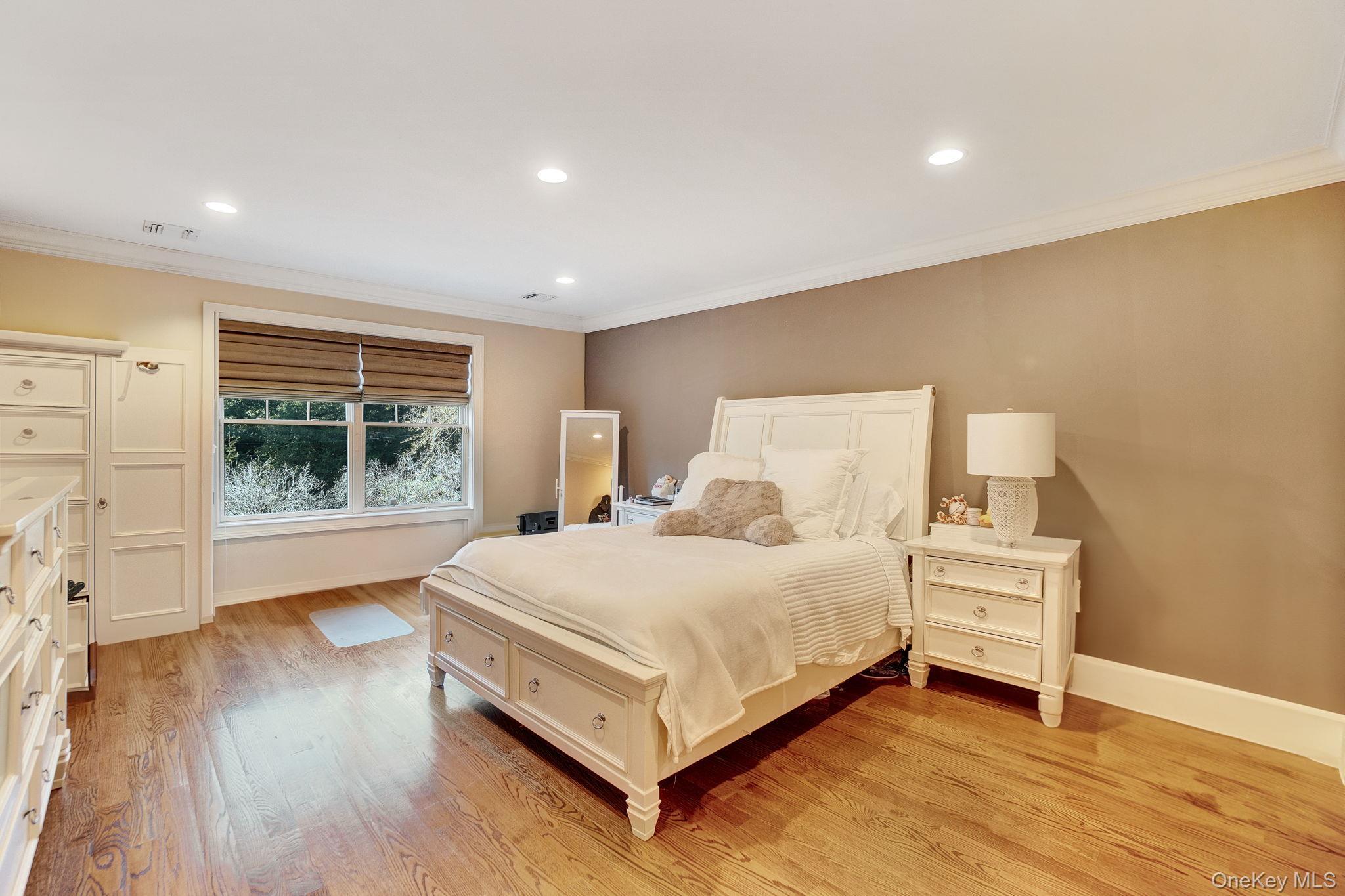 Single Family Norgate Nassau County, NY 11545, MLS-920410-26