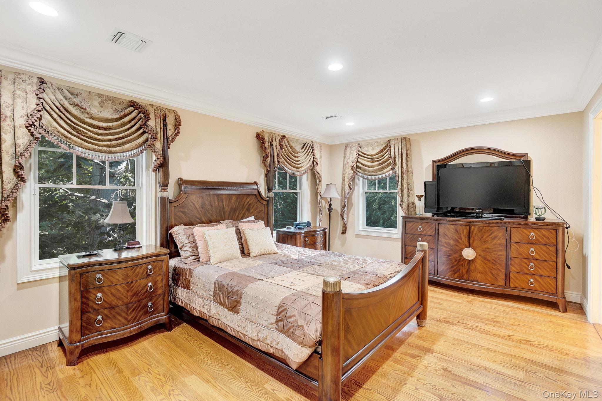 Single Family Norgate Nassau County, NY 11545, MLS-920410-30