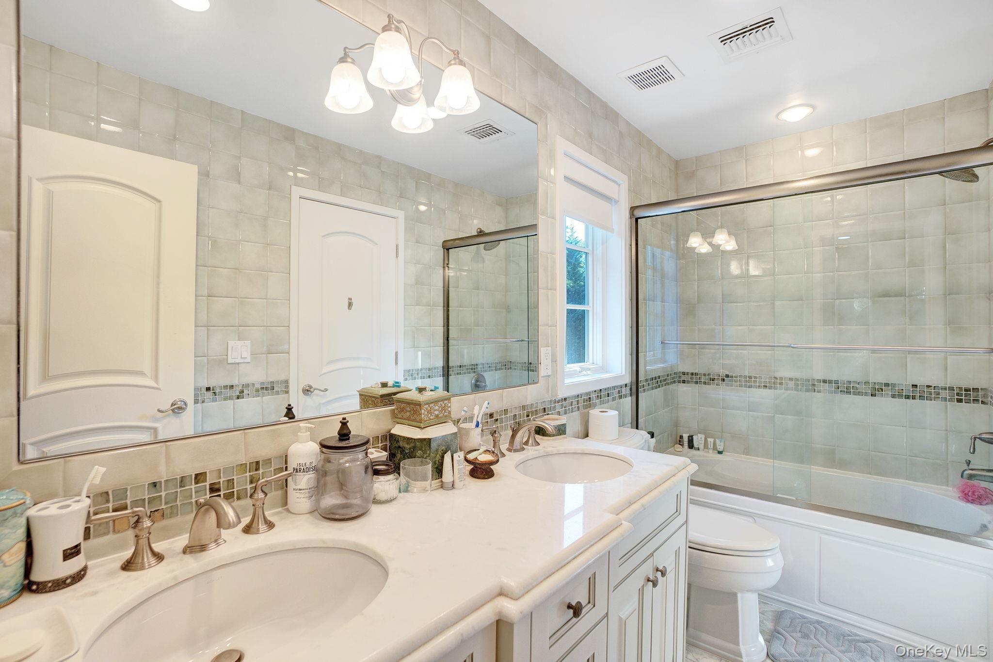 Single Family Norgate Nassau County, NY 11545, MLS-920410-31