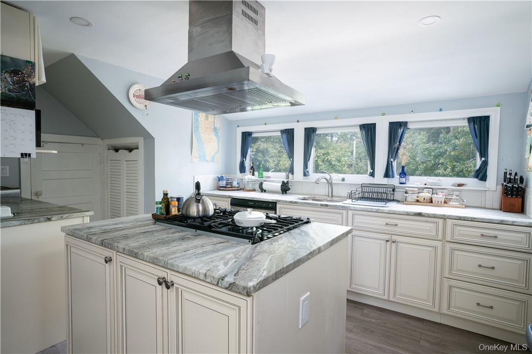 Single Family Voorhis  Rockland County, NY 10960, MLS-920416-36