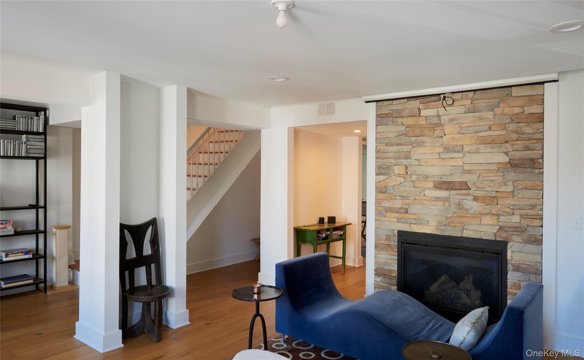 Single Family Warren Columbia County, NY 12534, MLS-920424-14