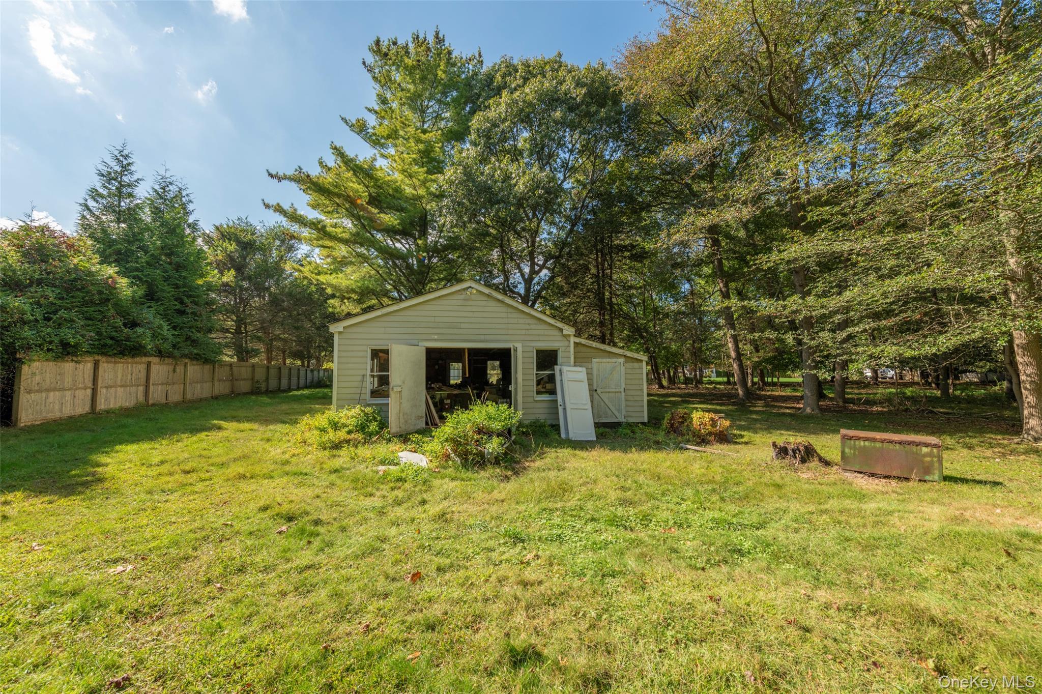 Single Family Belleview Suffolk County, NY 11934, MLS-920444-32