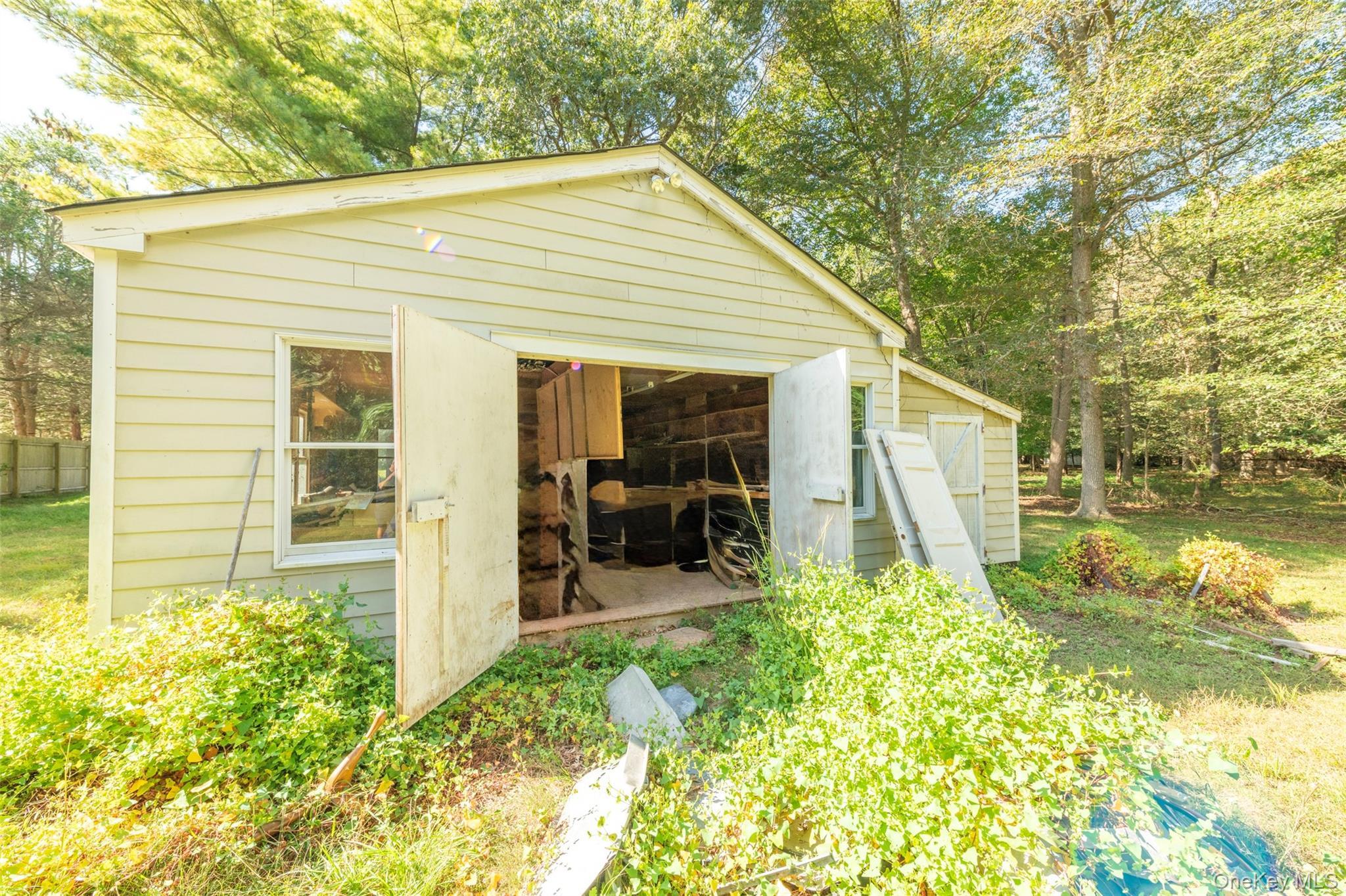 Single Family Belleview Suffolk County, NY 11934, MLS-920444-33