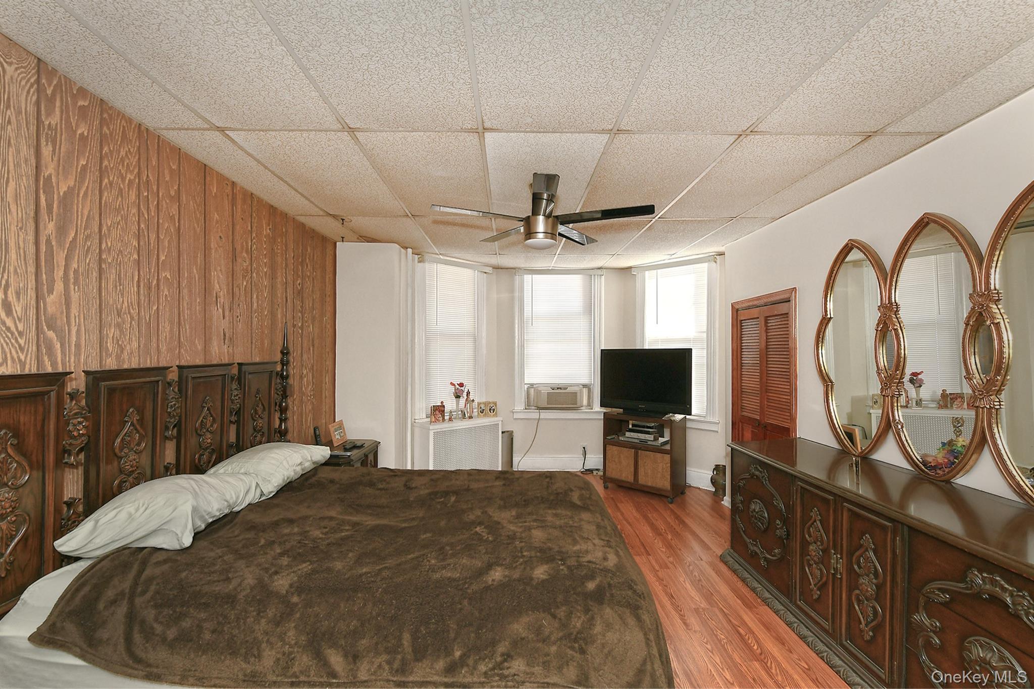 Single Family 47th Queens, NY 11103, MLS-920462-16