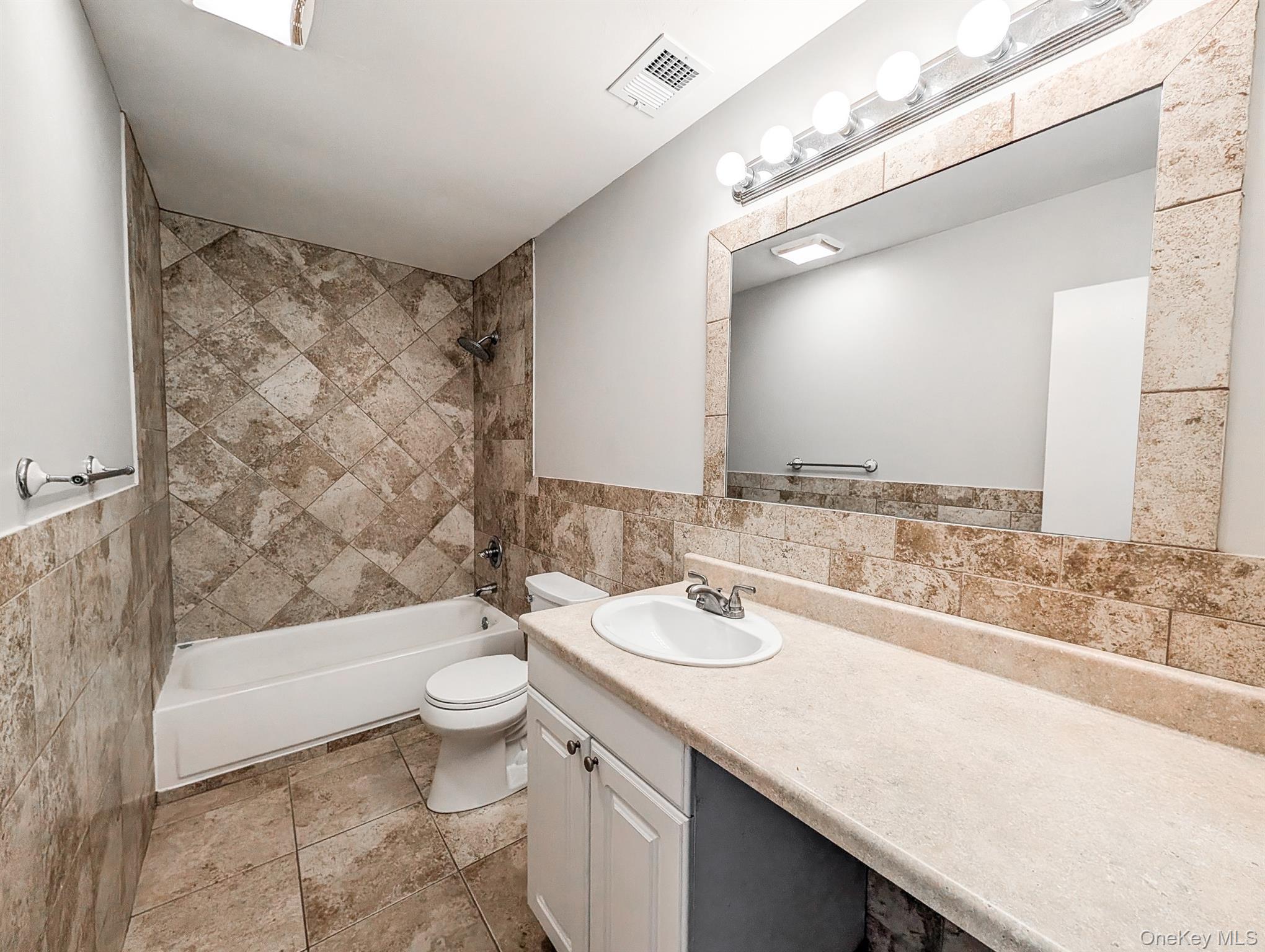 Condo Hill  Suffolk County, NY 11933, MLS-920463-18