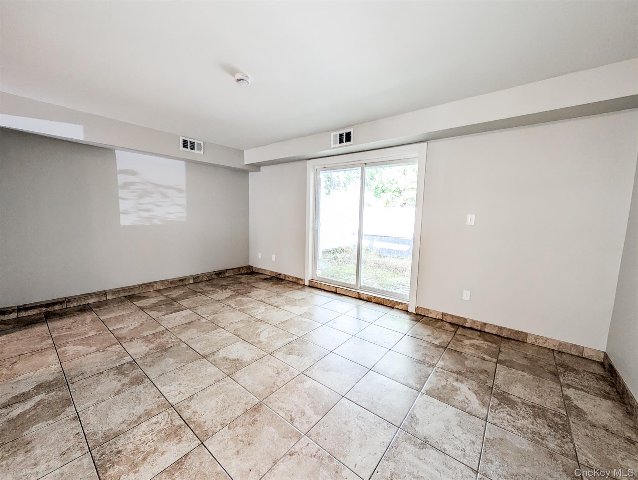 Condo Hill  Suffolk County, NY 11933, MLS-920463-4