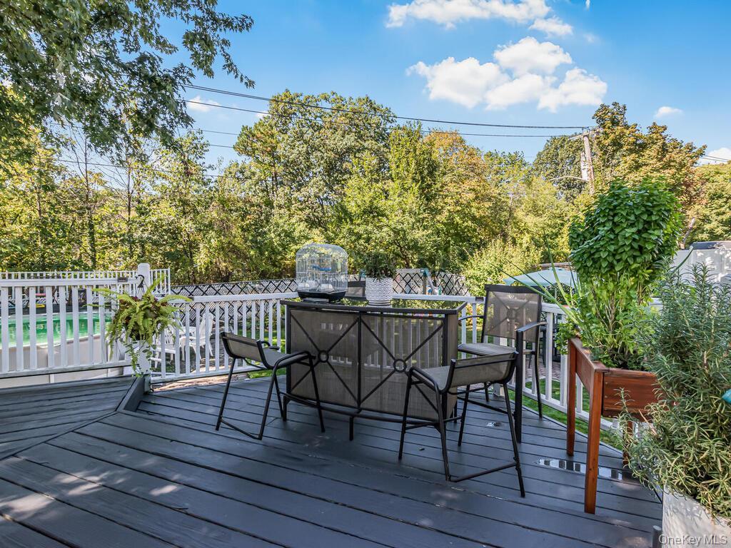 Single Family Gailmore  Westchester County, NY 10710, MLS-920493-10