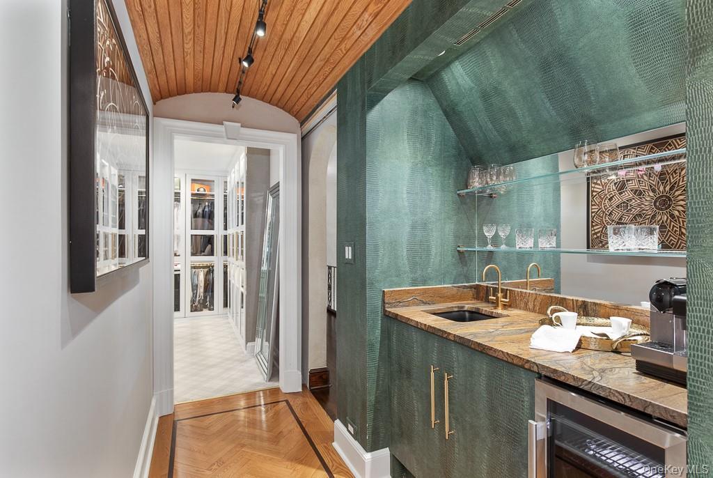 Single Family Hampshire Westchester County, NY 10708, MLS-920495-22