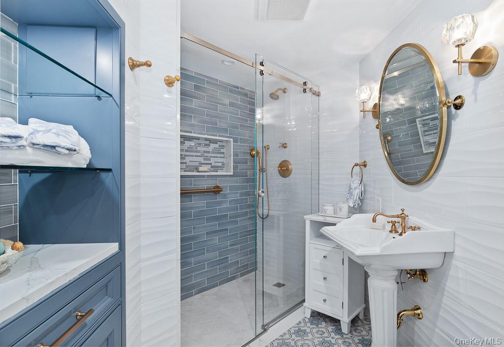 Single Family Hampshire Westchester County, NY 10708, MLS-920495-34