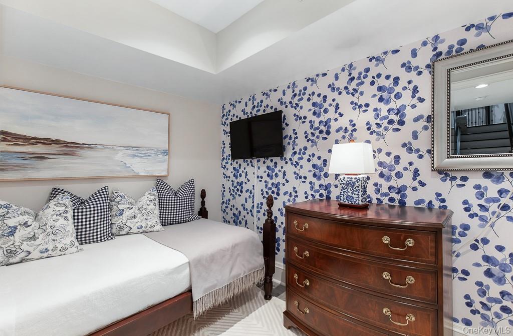 Single Family Hampshire Westchester County, NY 10708, MLS-920495-35