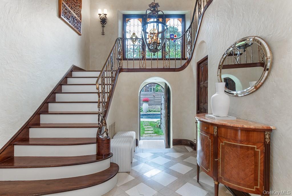 Single Family Hampshire Westchester County, NY 10708, MLS-920495-37