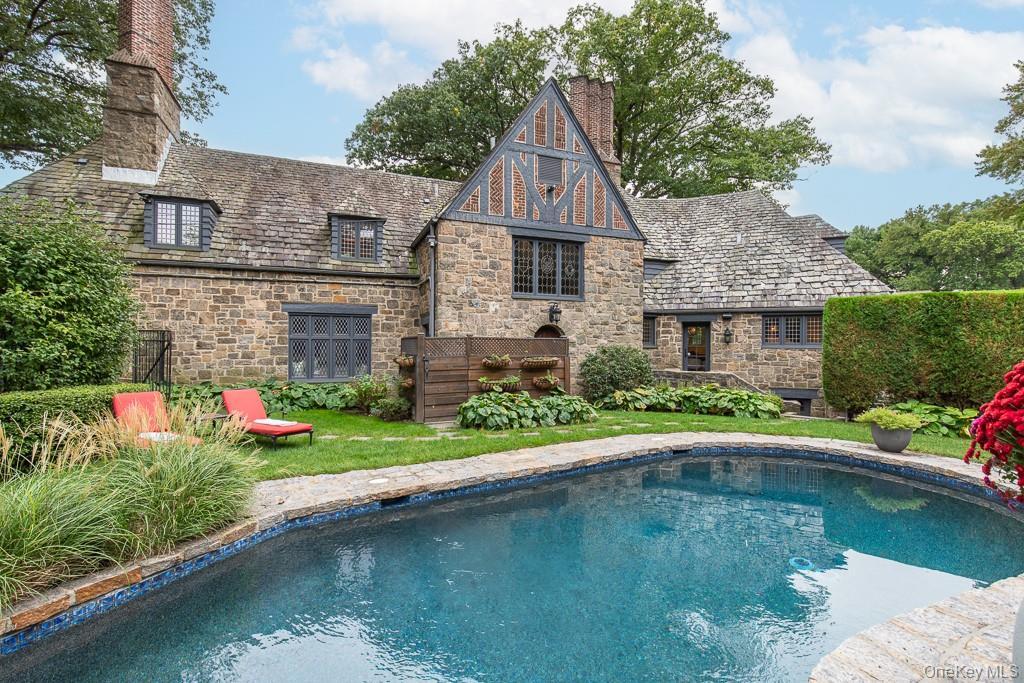 Single Family Hampshire Westchester County, NY 10708, MLS-920495-39