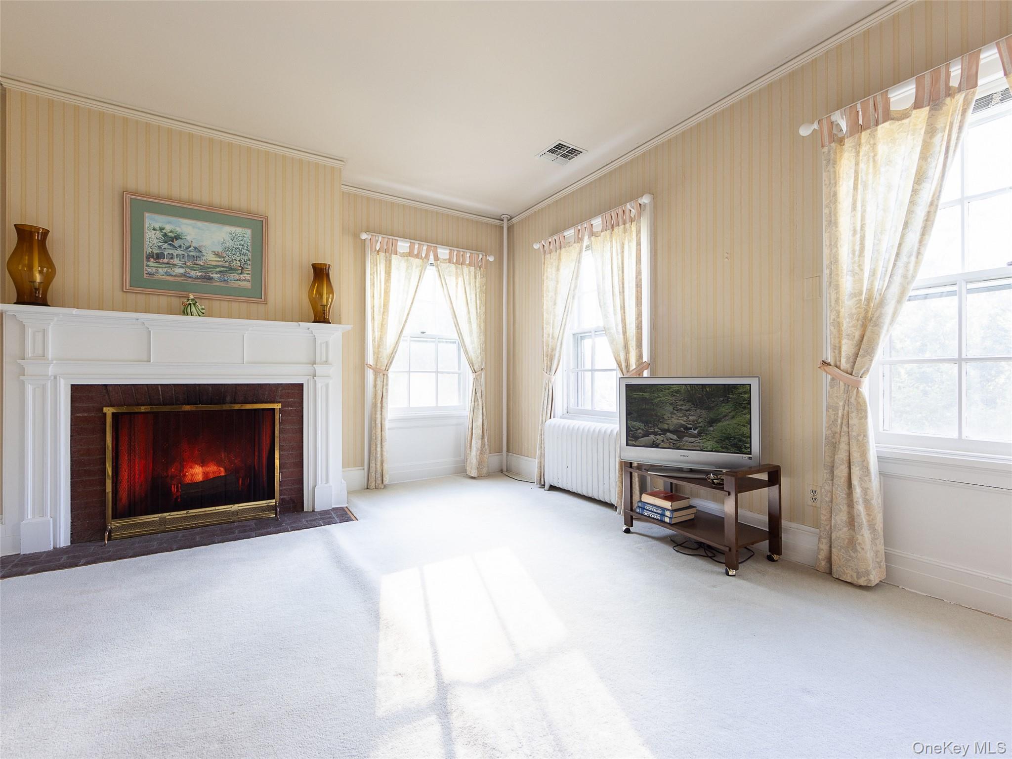 Single Family Colonial Orange County, NY 10990, MLS-920550-21