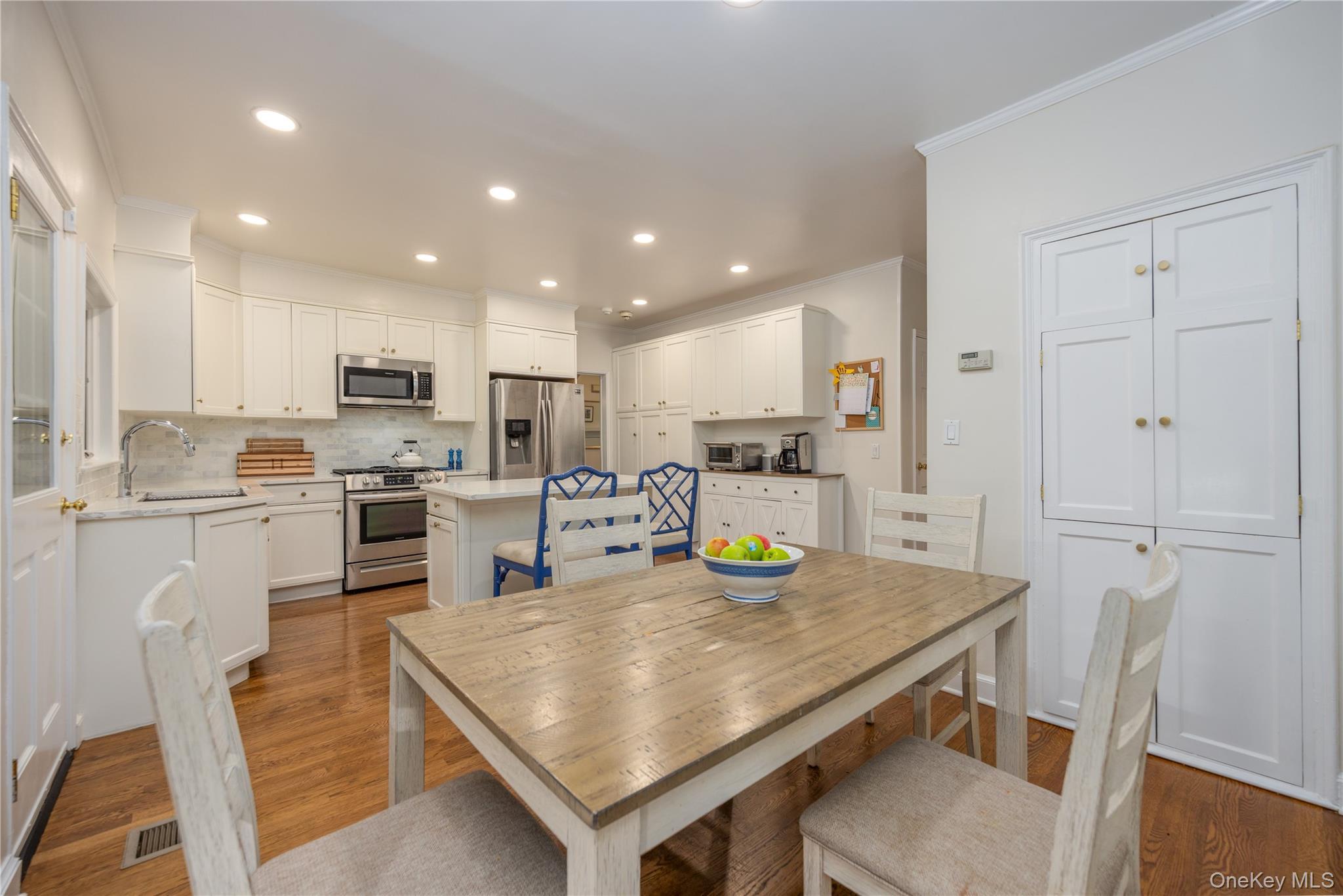 Single Family Pondfield Westchester County, NY 10708, MLS-920564-15