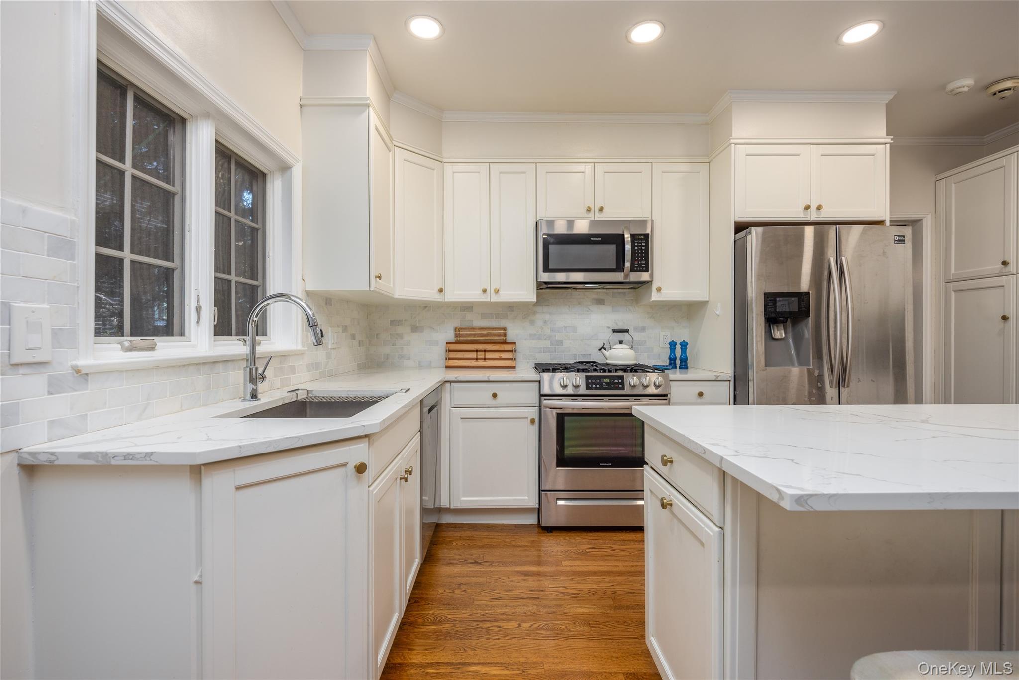 Single Family Pondfield Westchester County, NY 10708, MLS-920564-17