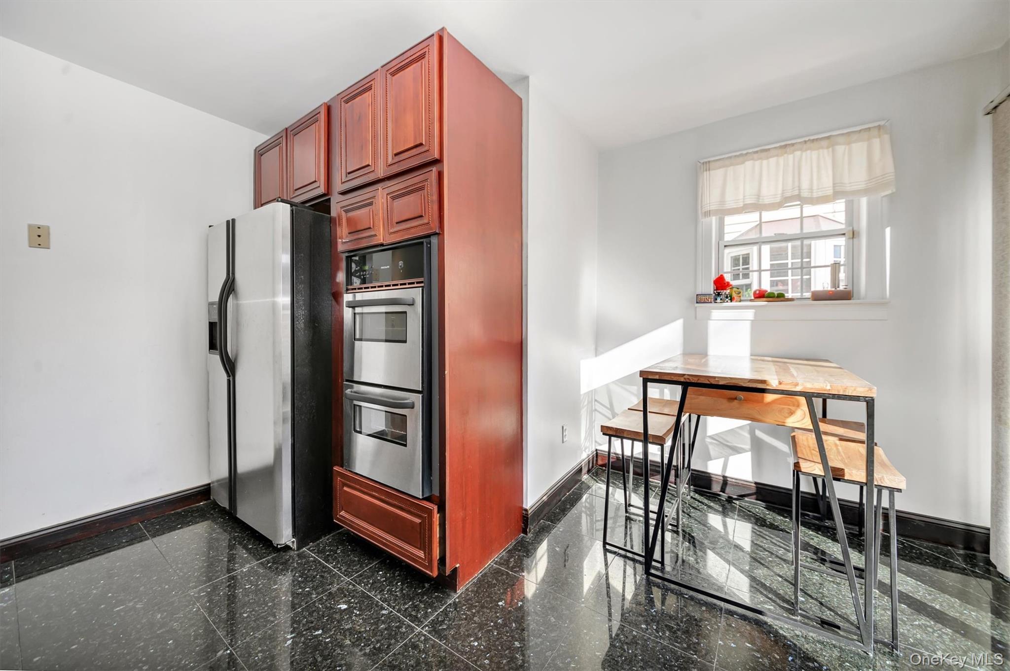 Single Family Albert  Queens, NY 11417, MLS-920573-11