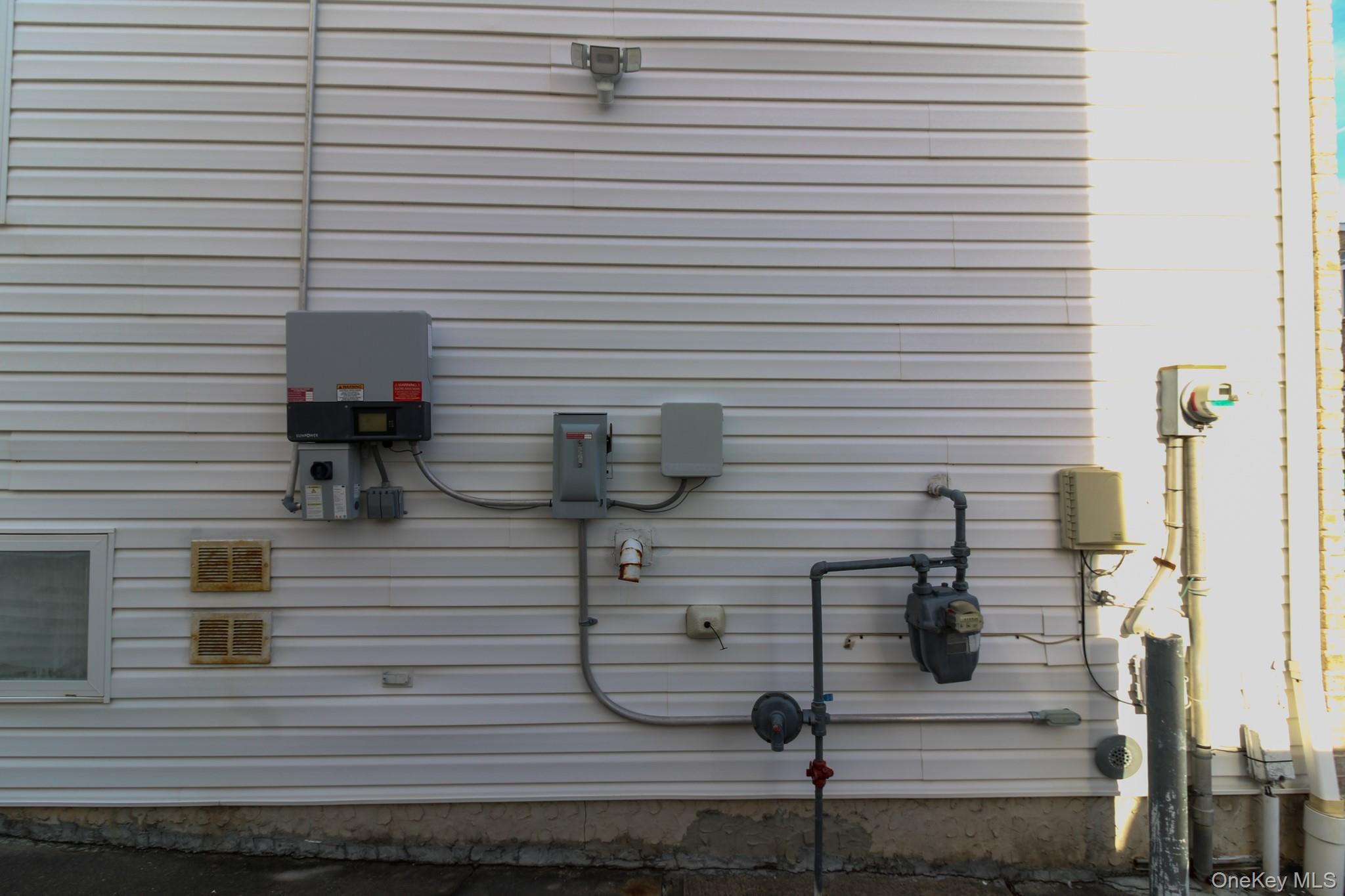 Single Family Camden Staten Island, NY 10309, MLS-920588-12