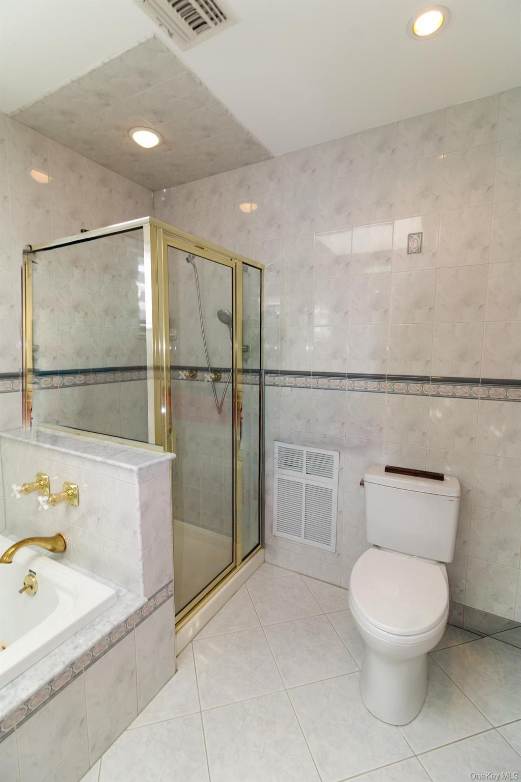 Single Family Camden Staten Island, NY 10309, MLS-920588-2