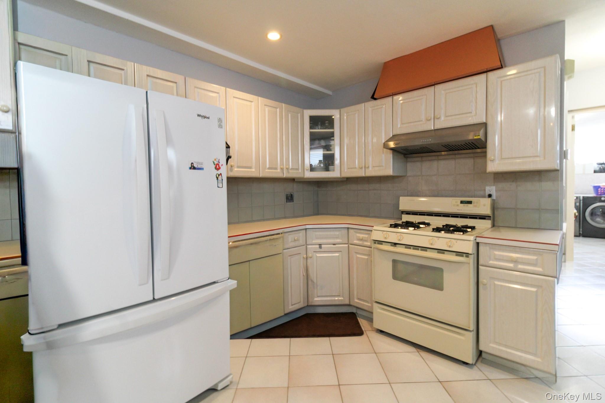 Single Family Camden Staten Island, NY 10309, MLS-920588-6