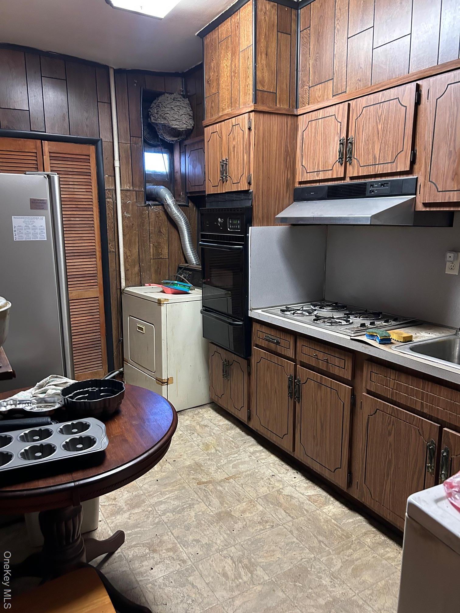 Commercial Sale Kings Hwy  Brooklyn, NY 11223, MLS-920602-11