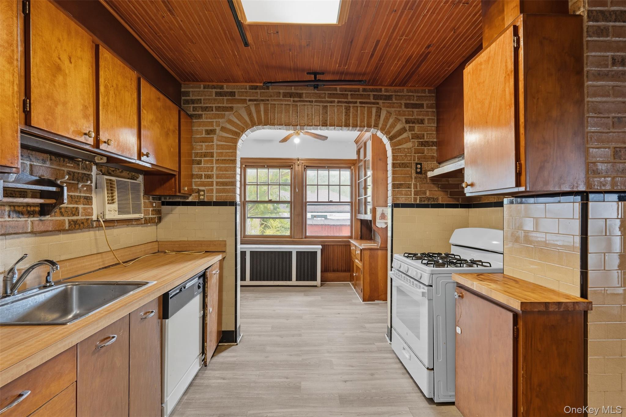 Single Family Washington  Rockland County, NY 10901, MLS-920609-4