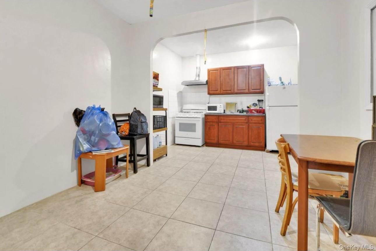 Single Family 85th  Queens, NY 11421, MLS-920630-16