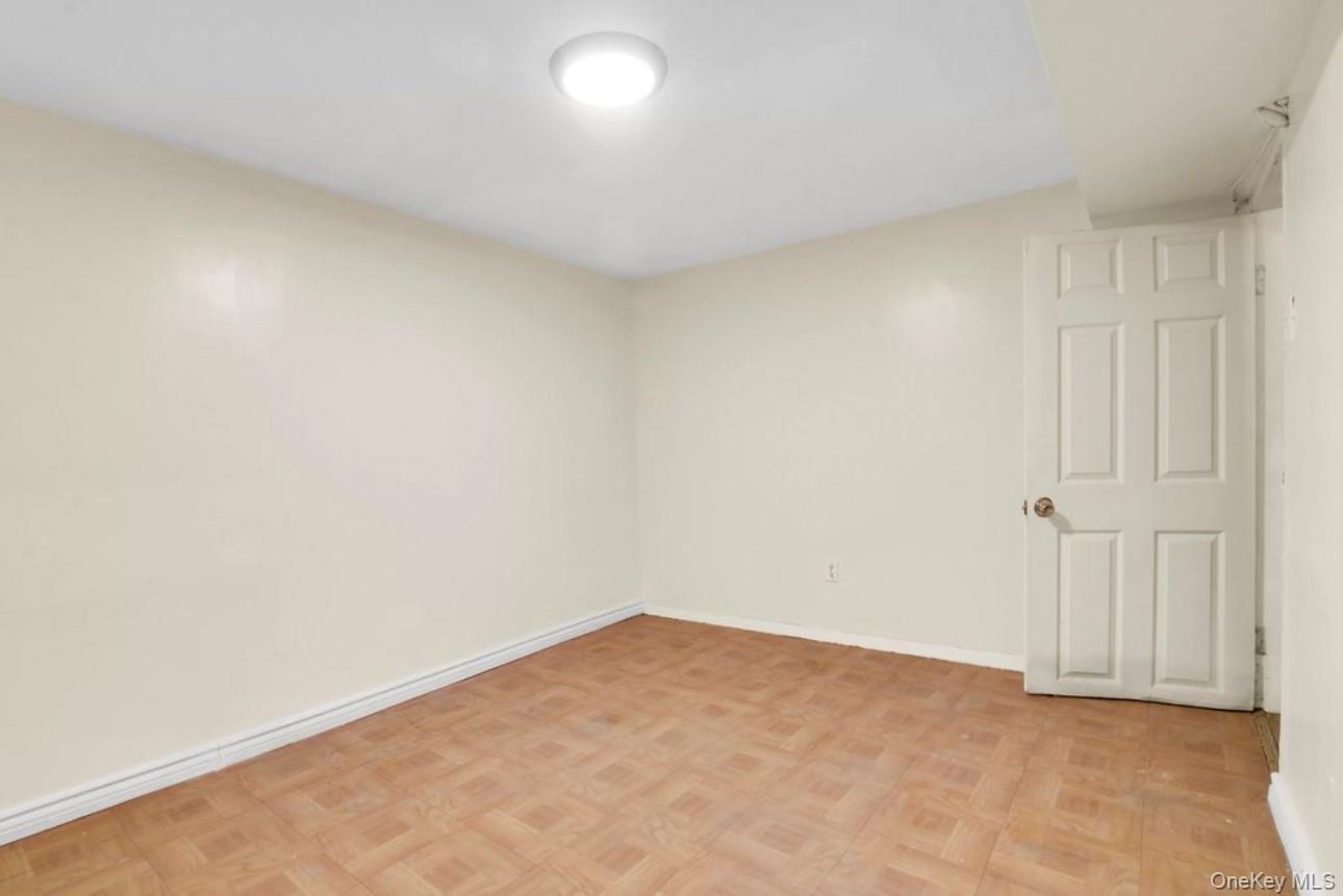 Single Family 85th  Queens, NY 11421, MLS-920630-29