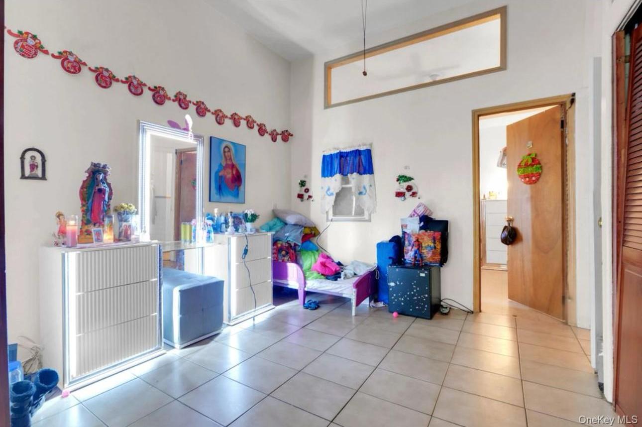 Single Family 85th  Queens, NY 11421, MLS-920630-6