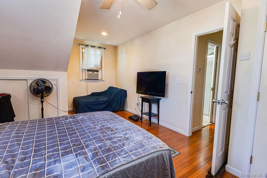 Single Family Juniper Suffolk County, NY 11778, MLS-920660-16