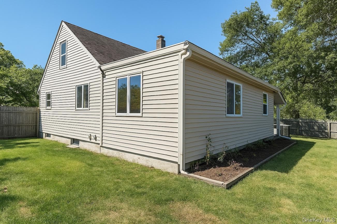 Single Family Stanley Suffolk County, NY 11720, MLS-920695-3