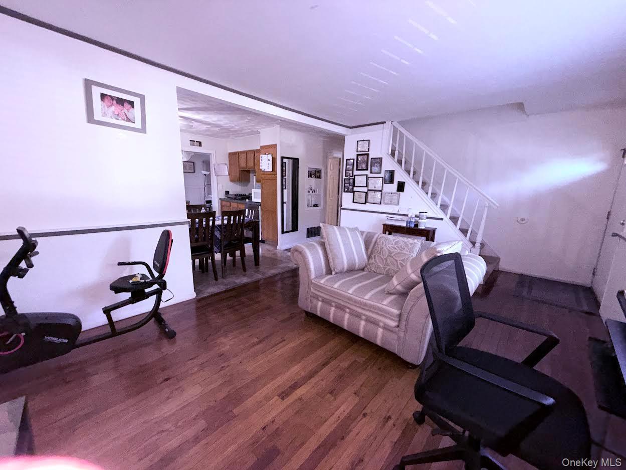 Single Family Stanley Suffolk County, NY 11720, MLS-920695-8