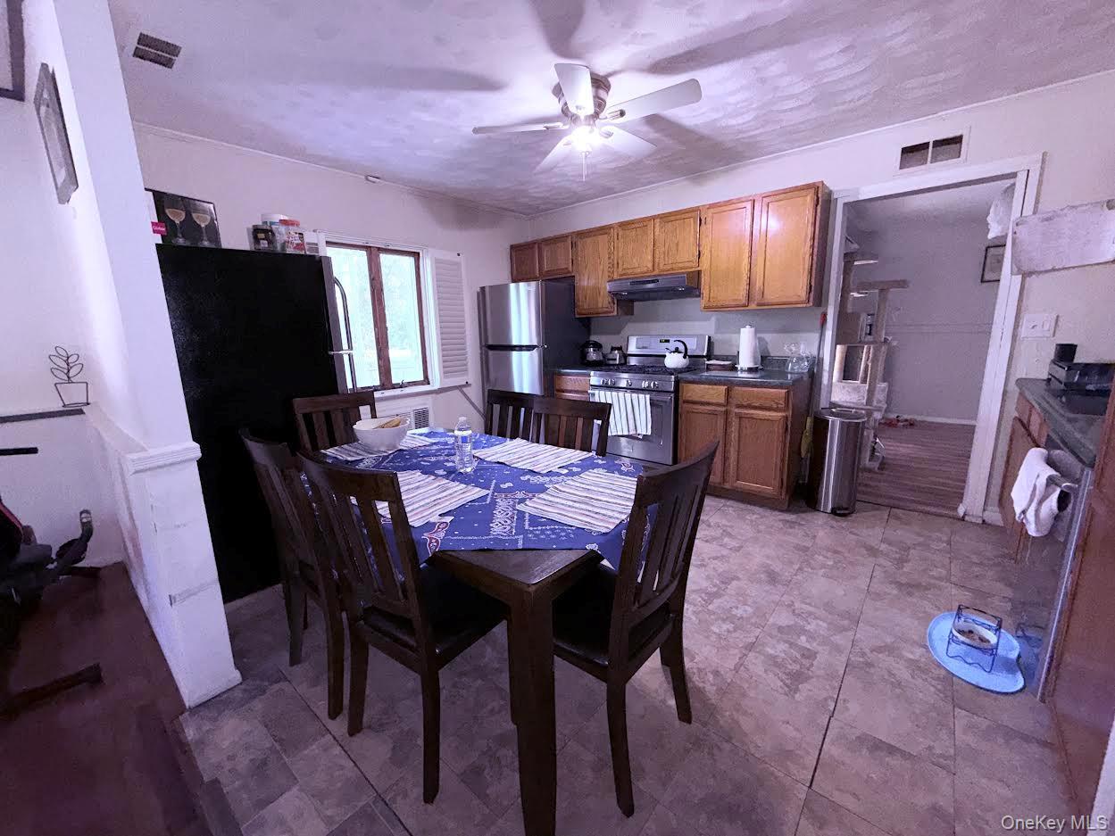 Single Family Stanley Suffolk County, NY 11720, MLS-920695-9