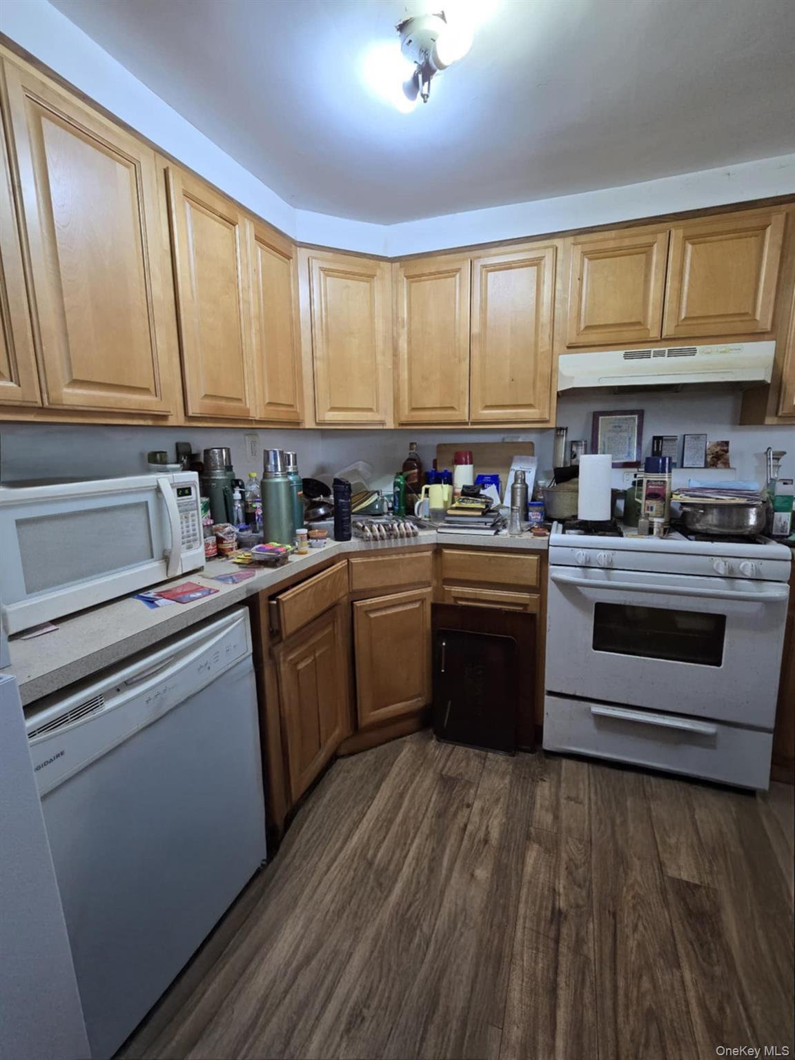 Single Family Bayview  Queens, NY 11414, MLS-920712-3