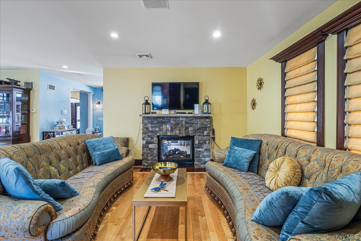 Single Family 58th Queens, NY 11379, MLS-920713-11