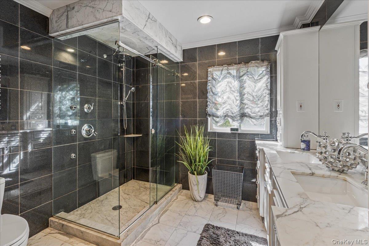 Single Family 58th Queens, NY 11379, MLS-920713-20