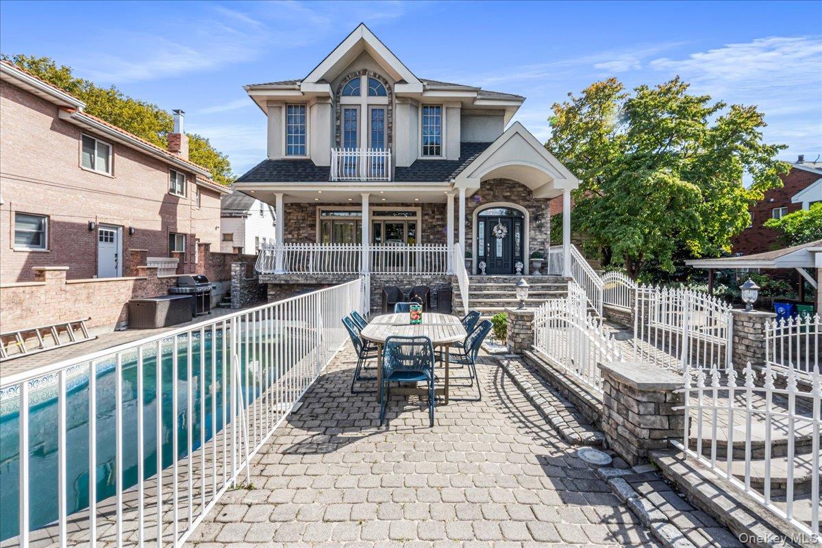 Single Family 58th Queens, NY 11379, MLS-920713-30