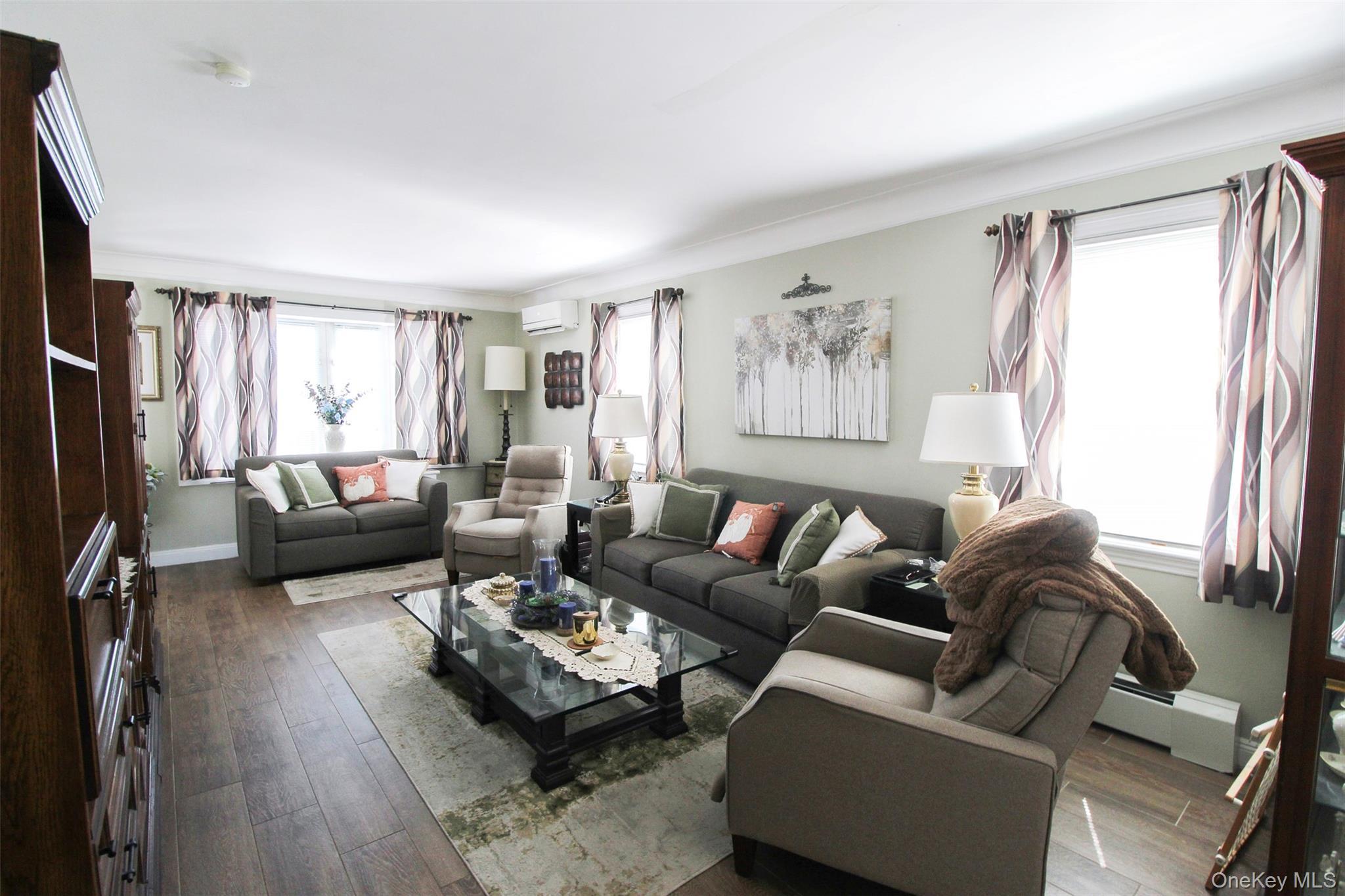 Single Family Giegerich  Bronx, NY 10465, MLS-920715-11