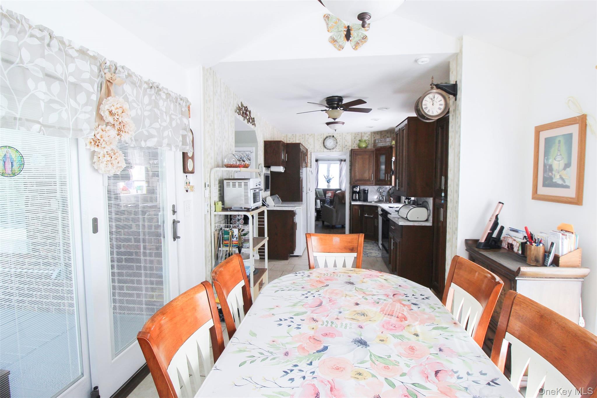 Single Family Giegerich  Bronx, NY 10465, MLS-920715-17