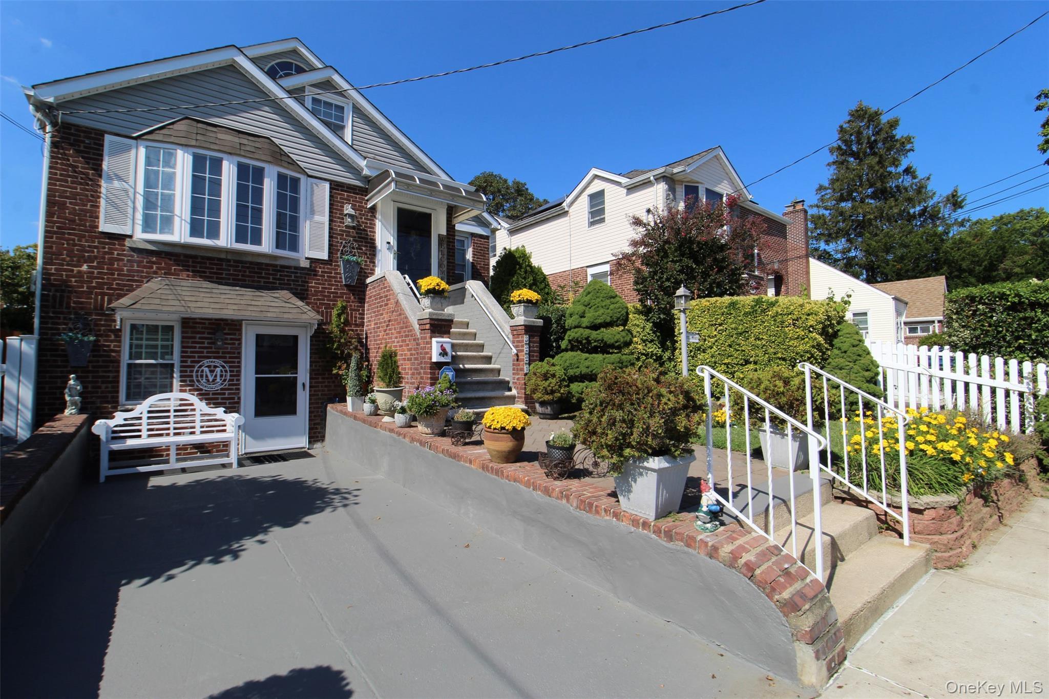 Single Family Giegerich  Bronx, NY 10465, MLS-920715-2